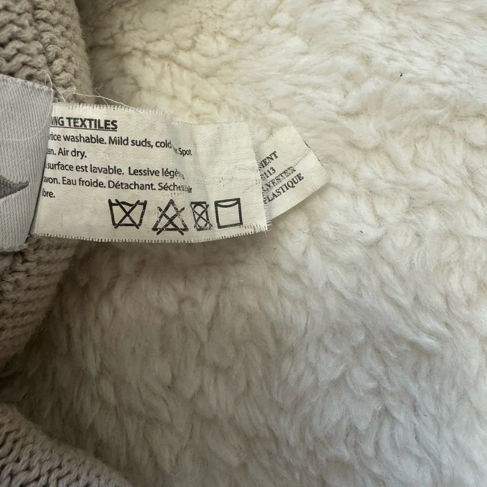 Knit Plush Toy - Gray